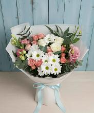 Букет цветов из:  Розы, Лизиантусы и Хризантемы в Балтаси