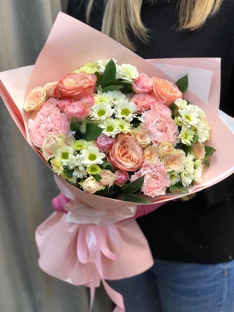 Букет цветов из: Гвоздики, Розы и Хризантемы в Балтаси