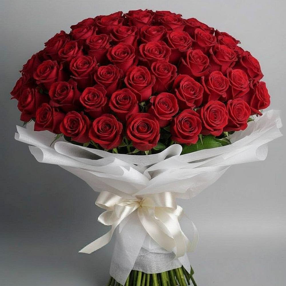 Букет 101 Красная роза Блэк Мэджик в Балтаси