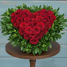 Цветочная композиция из Розы в виде сердца в Балтаси