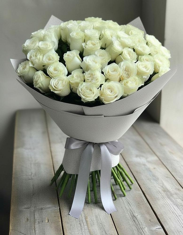 Букет 35 Белых роз в Балтаси