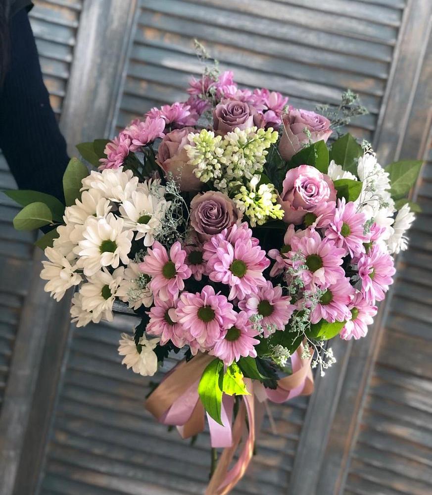 Букет цветов из: Хризантемы и Розы в Балтаси