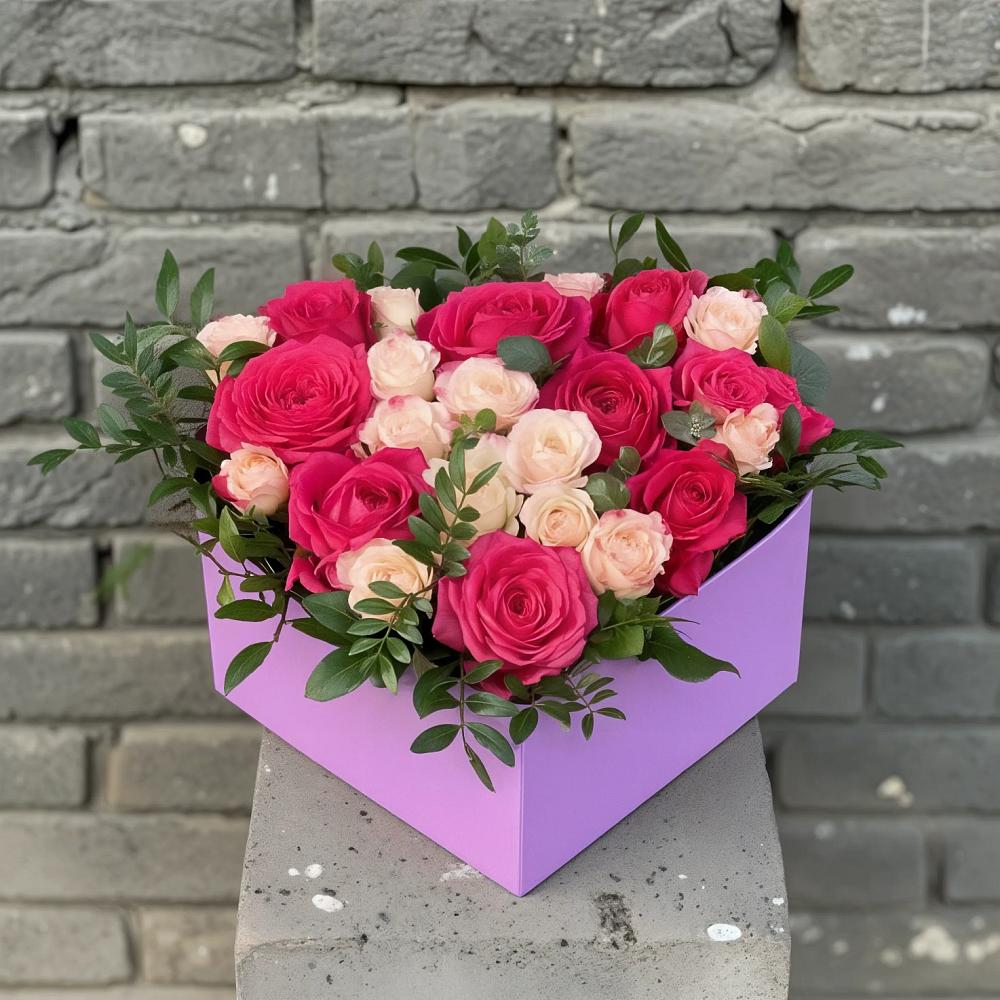 Цветочная композиция из Розы в коробке в Балтаси