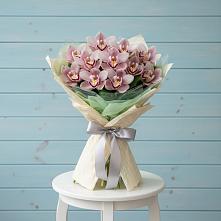 Букет цветов из:  Орхидеи и Розы в Балтаси