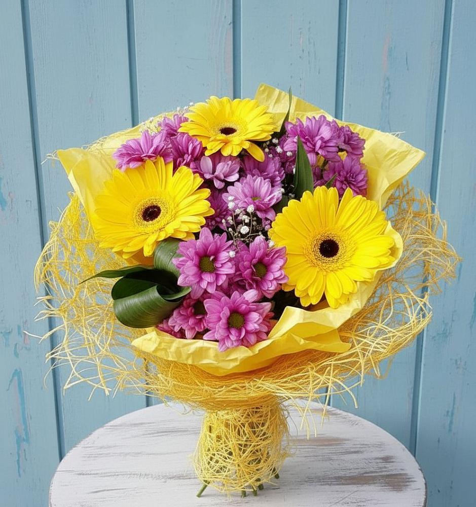Букет цветов из: Хризантемы и Герберы в Балтаси