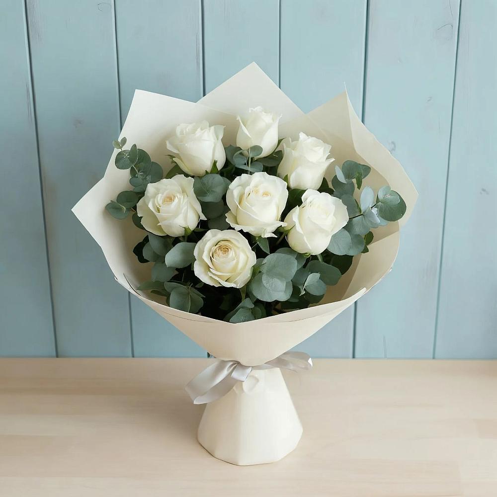 Букет Белые розы в Эвкалипте в Балтаси