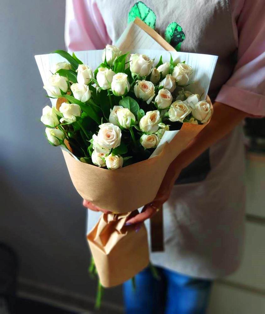 Букет цветов из: Розы в Балтаси