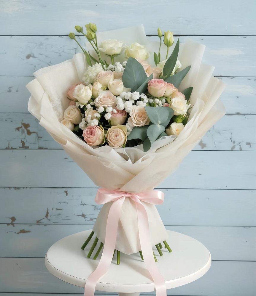 Букет цветов из: Розы и Лизиантусы в Балтаси