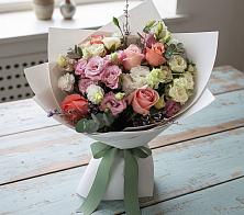 Букет цветов из:  Розы, Лизиантусы и Гвоздики в Балтаси