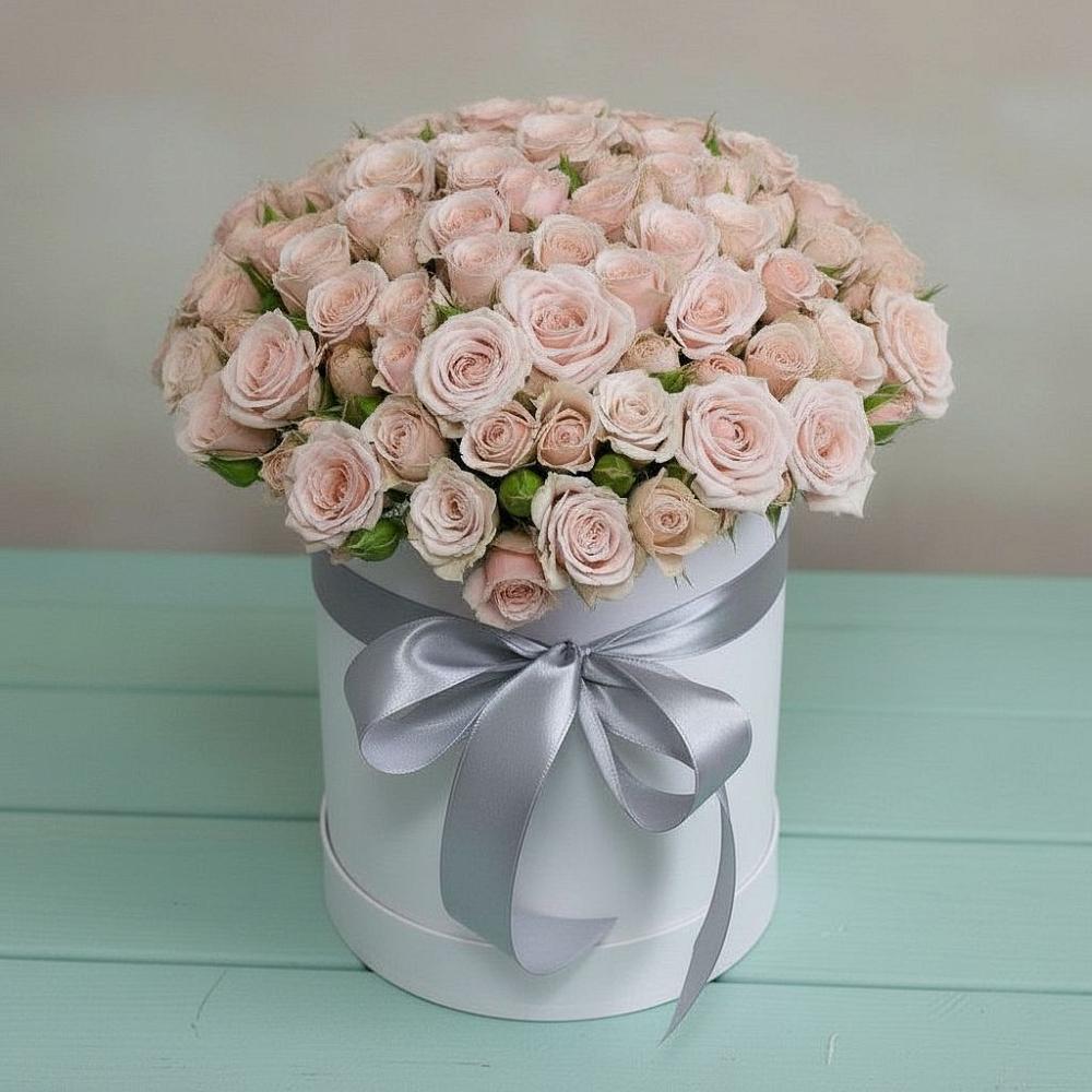 Цветочная композиция из Розы в шляпной коробке в Балтаси